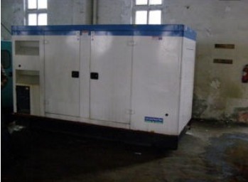 阳日镇康明斯150kw大型柴油二手发电机组 阳日镇康明斯150kw大型柴油二手发电机组